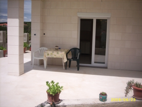 Denis Rooms and Apartments