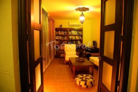 AL MUDAWAR GUESTHOUSE