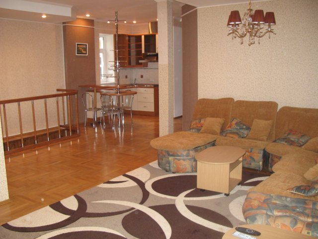 Apart Hostel Capital